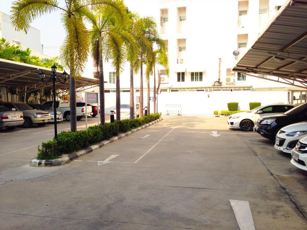 Baanbudsarin Apartment Sing Buri Exterior foto