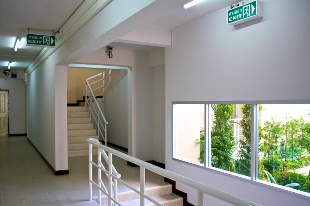 Baanbudsarin Apartment Sing Buri Exterior foto